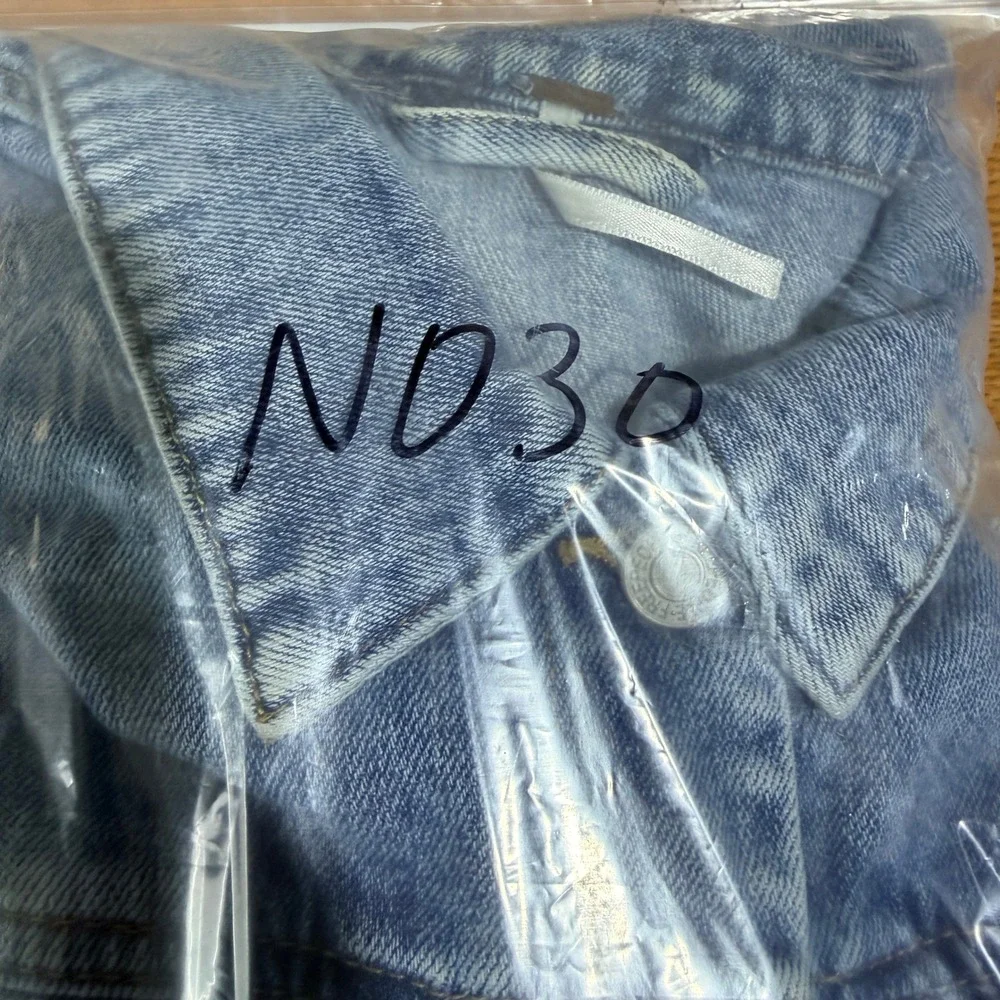 Free People Womens Light Wash Denim Trucker Jacket Blue Size L Cotton Blend Crop - Picture 9 of 9